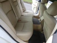 Lexus ES 350 ONE OWNER and NO DEALER FEES Dawsonville / Cumming - Image 9