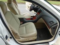 Lexus ES 350 ONE OWNER and NO DEALER FEES Dawsonville / Cumming - Image 10