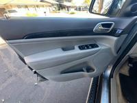 2012 Jeep Grand Cherokee Laredo 4x4 Denver - Image 9