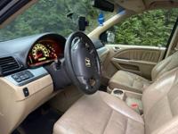 Honda Odyssey 3 Row Minivan Austell - Image 3