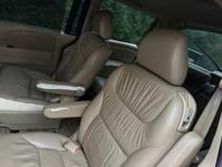 Honda Odyssey 3 Row Minivan Austell - Image 4