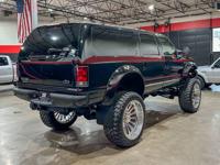 2005 FORD EXCURSION LIMITED 6.0L 4X4 ONLY 80K MILES 28" HOSTILE WHEELS washington county - Image 6
