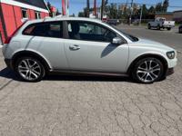 2009 Volvo C30 T5 2dr Hatchback Hatchback Universal Auto Sales - Image 9