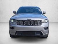2020 Jeep Grand Cherokee Altitude 4x4 4WD SUV (904) 637-7794 to confirm-FINANCING AVAILABLE OAC - Image 3