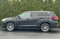 2017 Toyota Highlander AWD All Wheel Drive XLE SUV ((CALL FOR PRICE)) - Image 8