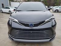 2024 Toyota Sienna Platinum 7 Passenger AWD 4dr Mini Van - Image 10