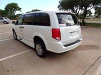 19 DODGE GRAND CARAVAN SE MOBILITY HANDICAP WHEELCHAIR MANUAL RAMP VAN Irving, TX - Image 8