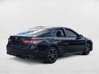 2018 Toyota Camry SE (281) 886-0621 to confirm-FINANCING AVAILABLE OAC - Image 6