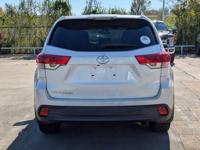 2017 Toyota Highlander LE SUV (346) 245-5090 to confirm-FINANCING AVAILABLE OAC - Image 7