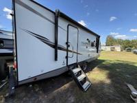 2022 Forest River heritage 22rbhl + Gator Truck Center of Ocala - Image 4