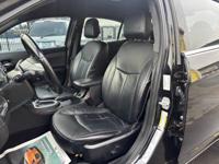 2013 Chrysler 200 S Sedan / Automatic/ Heated Leather/ ONLY 97K Miles Salem/1477 Hawthorne Ave NE - Image 6