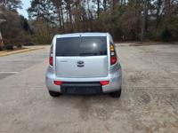 2011 KIA soul ** Warranty ** Morrow - Image 5