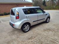 2011 KIA soul ** Warranty ** Morrow - Image 6