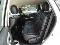 2020 Nissan Pathfinder SL Must See! Loaded! Great Price! Jacksonville - Image 8