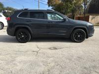 2018 Jeep Cherokee Latitude Plus 4x4 Latitude Plus 4dr SUV ORANGE PARK - Image 7