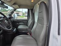 2021 GMC SAVANA VAN 3500 BOX CARGO DELIVERY MOVING TRUCK 6.6 V-8 GAS NORTH MCALLEN - Image 9