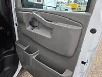2021 GMC SAVANA VAN 3500 BOX CARGO DELIVERY MOVING TRUCK 6.6 V-8 GAS NORTH MCALLEN - Image 10