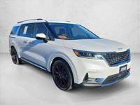 2022 Kia Carnival SX Prestige AUTONATION - Call (914) 785-6909 to confirm availability - Image 4