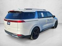 2022 Kia Carnival SX Prestige AUTONATION - Call (914) 785-6909 to confirm availability - Image 6