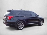 2020 Ford Explorer Platinum 4x4 4WD SUV AUTONATION - Call (720) 799-0905 to confirm availability - Image 5
