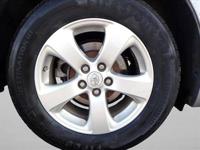 2017 Toyota Sienna LE AUTONATION - Call (720) 799-0905 to confirm availability - Image 8