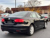 2012 VOLKSWAGEN JETTA GAS SAVER// GREAT DEAL - Image 6
