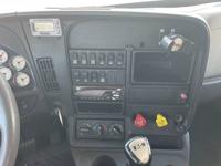 2015 INTERNATIONAL PROSTAR+ SLEEPER TRACTOR **CUMMINS ISX15** SAN FRANCISCO - Image 10