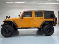2012 Jeep Wrangler Unlimited Rubicon 4X4 / V6 /6-SPEED MANUAL /LIFTED JK + MM Investment Cars-Gladstone / WE SHIP NATIONWIDE - Image 4