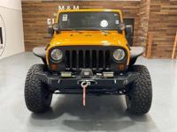 2012 Jeep Wrangler Unlimited Rubicon 4X4 / V6 /6-SPEED MANUAL /LIFTED JK + MM Investment Cars-Gladstone / WE SHIP NATIONWIDE - Image 6