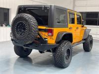 2012 Jeep Wrangler Unlimited Rubicon 4X4 / V6 /6-SPEED MANUAL /LIFTED JK + MM Investment Cars-Gladstone / WE SHIP NATIONWIDE - Image 8