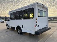 2012 NON CDL Ford E-350 Shuttle Bus Kansas City - Image 7