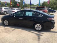 2019 Hyundai Sonata Houston - Image 2