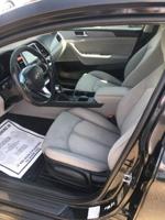 2019 Hyundai Sonata Houston - Image 6