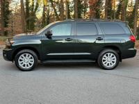 2010 Toyota Sequoia Platinum 4WD CLEAN CARFAX Atlanta - Image 3