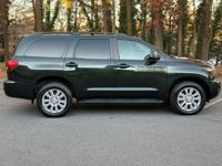2010 Toyota Sequoia Platinum 4WD CLEAN CARFAX Atlanta - Image 4