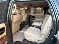 2010 Toyota Sequoia Platinum 4WD CLEAN CARFAX Atlanta - Image 9