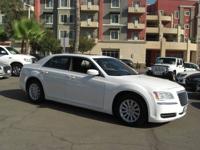2014 Chrysler 300 all records white/gray huge skyroof rwd v6 luxury Escondido