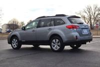 2010 Subaru Outback AWD All Wheel Drive 3.6R Limited SUV Victory Motors of Colorado - Image 8