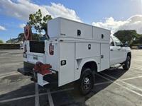 2019 Chevrolet 2500 Utility 6.0L Gas,4 new tires,ladder rack! north san diego county