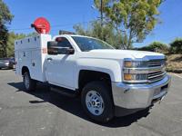 2017 Chevrolet 2500 Utility 6.0L Gas,Air compressor,inspected/Servic north san diego county - Image 2