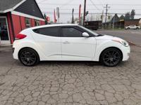 2013 Hyundai Veloster Base 3dr Coupe 6M Coupe Universal Auto Sales - Image 9
