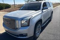 2015 GMC Yukon Denali AWD CLEAN AUTOCHECK! WE FINANCE! NO DEALER FEES - Image 2
