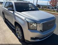 2015 GMC Yukon Denali AWD CLEAN AUTOCHECK! WE FINANCE! NO DEALER FEES - Image 4