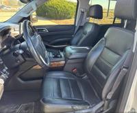 2015 GMC Yukon Denali AWD CLEAN AUTOCHECK! WE FINANCE! NO DEALER FEES - Image 8