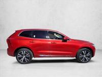 2022 Volvo XC60 Recharge Plug-In Hybrid Inscription AWD All Wheel Driv AUTONATION - Call (904) 329-7804 to confirm availability - Image 5