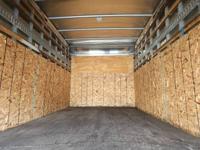 2016 Isuzu NPR HD 16 Box + Lifgate !!!!! Chicago - Image 9