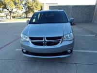 18 DODGE GRAND CARAVAN SXT MOBILITY HANDICAP WHEELCHAIR POWER RAMP VAN Irving, TX - Image 6