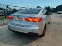 2015 Kia Forte Clean Title/Carfax with CPO one owner Houston - Image 6