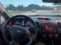 2015 Kia Forte Clean Title/Carfax with CPO one owner Houston - Image 8