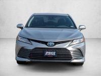 2022 Toyota Camry Hybrid XLE Electric AUTONATION - Call (224) 207-8552 to confirm availability - Image 9